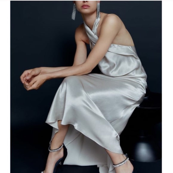 Zara Dresses & Skirts - GORGEOUS ZARA NWT LIMITED EDITION Halter Dress